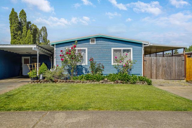  3073 Surfwood Dr NE-1