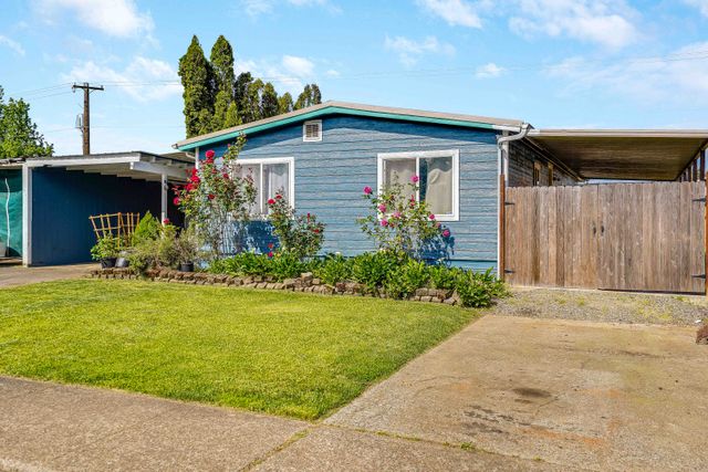  3073 Surfwood Dr NE-3