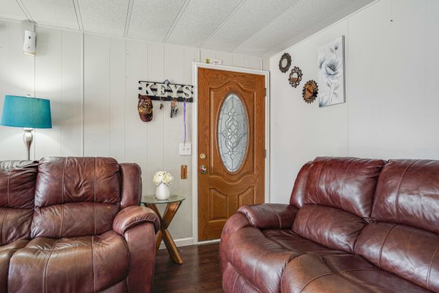  3073 Surfwood Dr NE-6