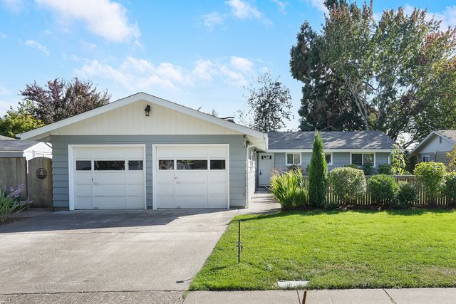 3590 NW jackson-1