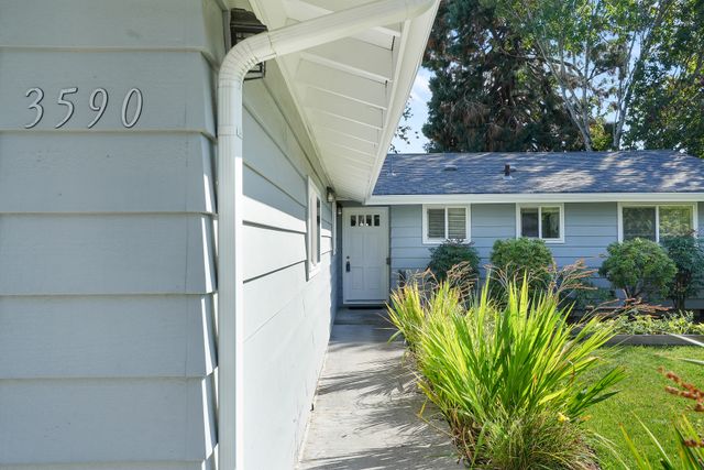 3590 NW jackson-7