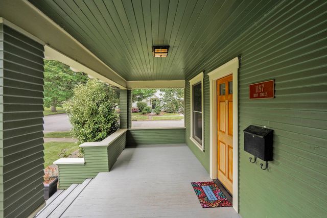 1197 High St SE-6