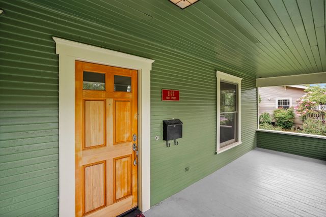 1197 High St SE-7