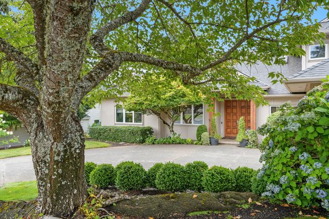 924 Creekside Dr-1
