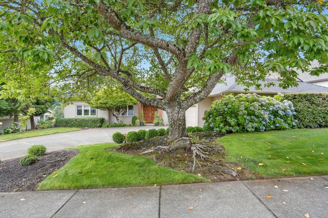 924 Creekside Dr-2