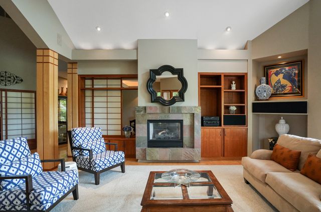 924 Creekside Dr-8