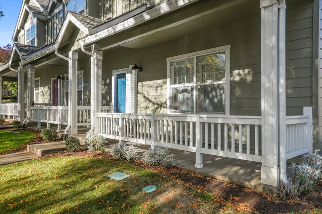 3203 NW foxtail-3