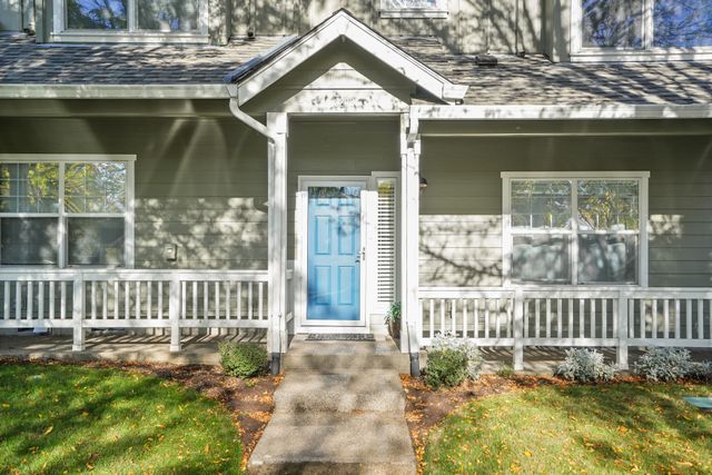3203 NW foxtail-4