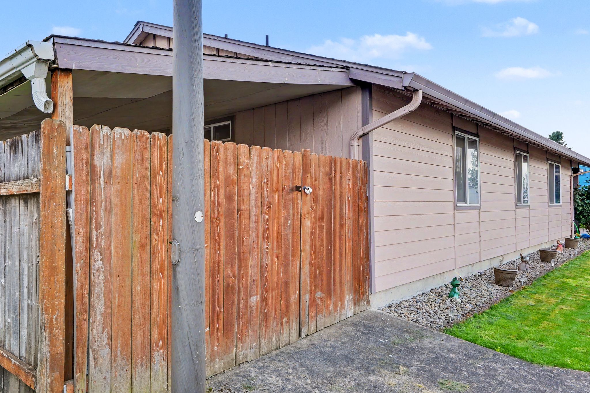 HOLLYRIDGE 03