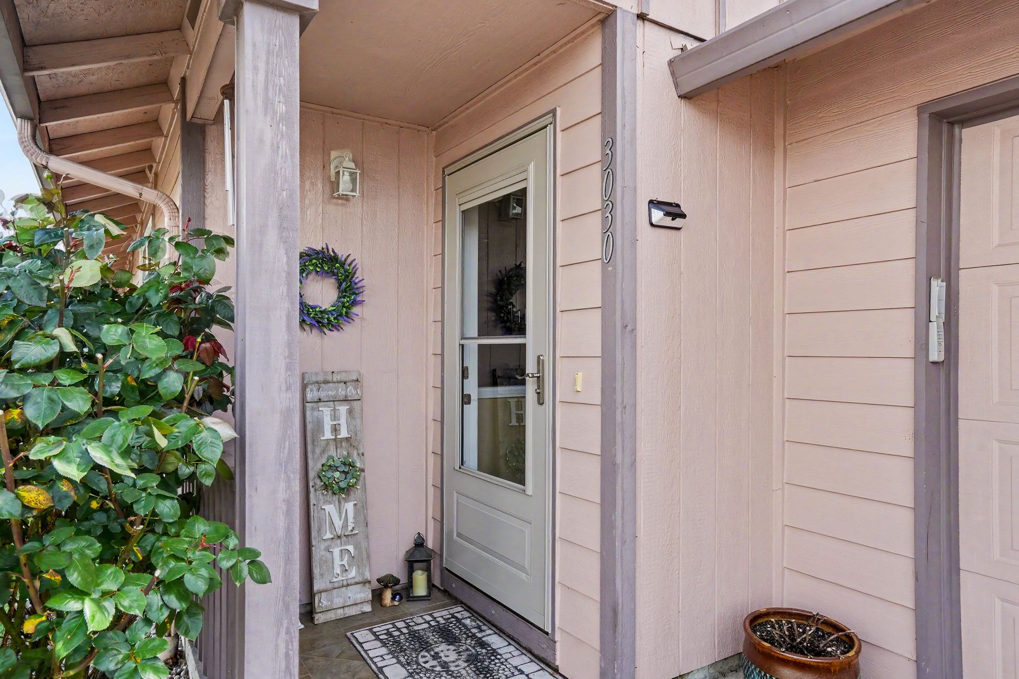 HOLLYRIDGE 04