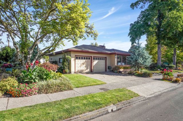 1245 NW Beca Ave-2