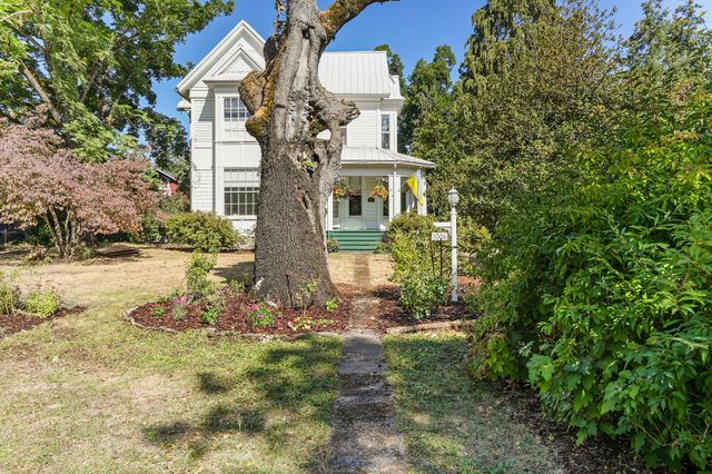 1006 pine st-3