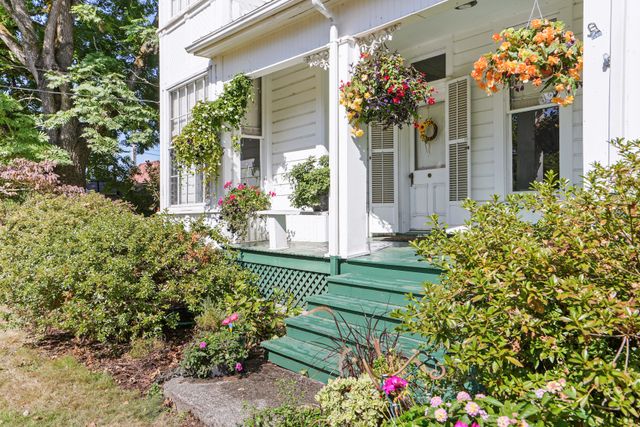 1006 pine st-5