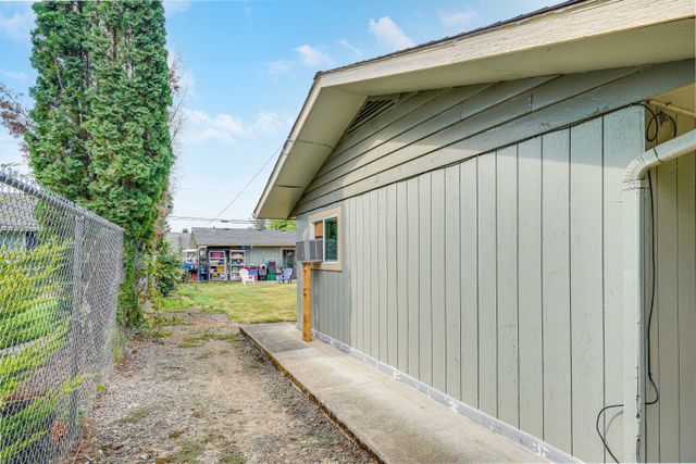 1390 monmouth independence hwy-4