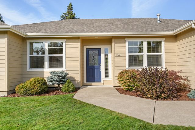 1691 25th Ave-4