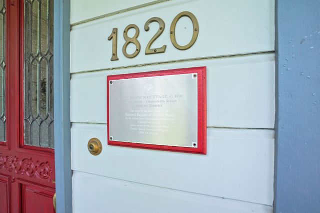 1820 Court St NE-7