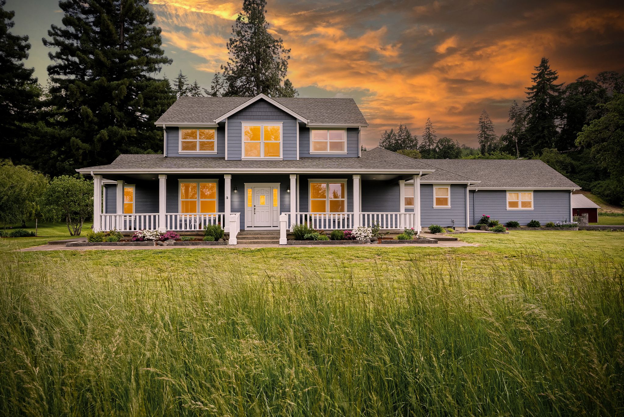 Modern 2,795 Sqft Farm House on 4.95 Acres.