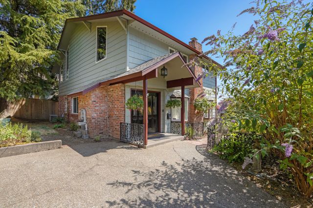 1990 fairmount ave s salem-5