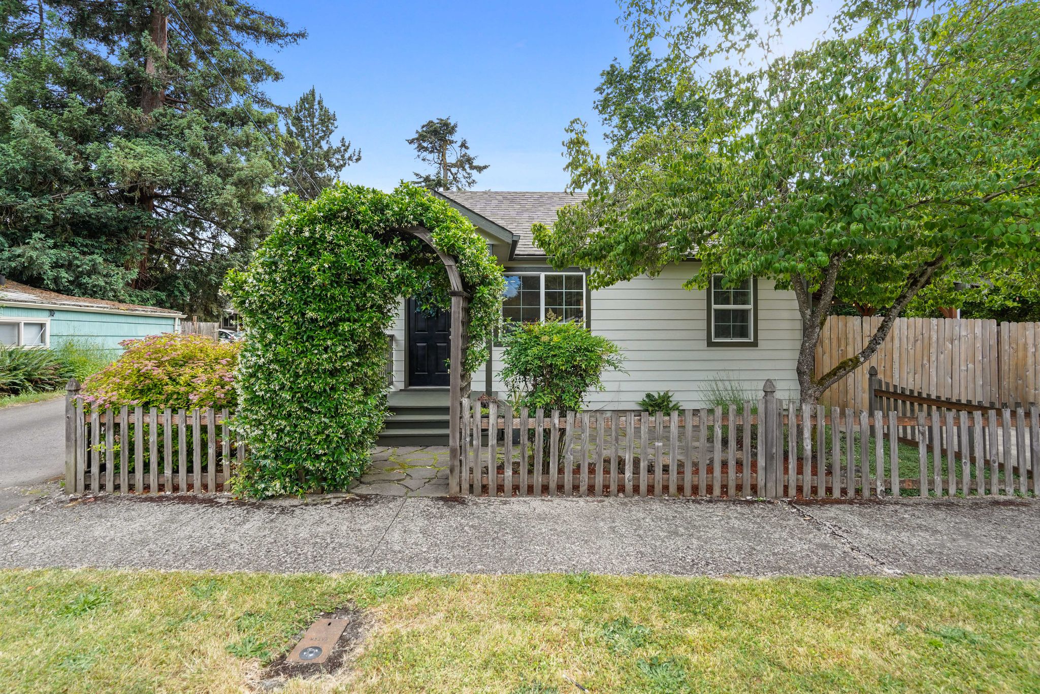 755 McNary Ave NW Salem-1