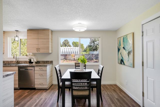 1035 SW Poplar-8