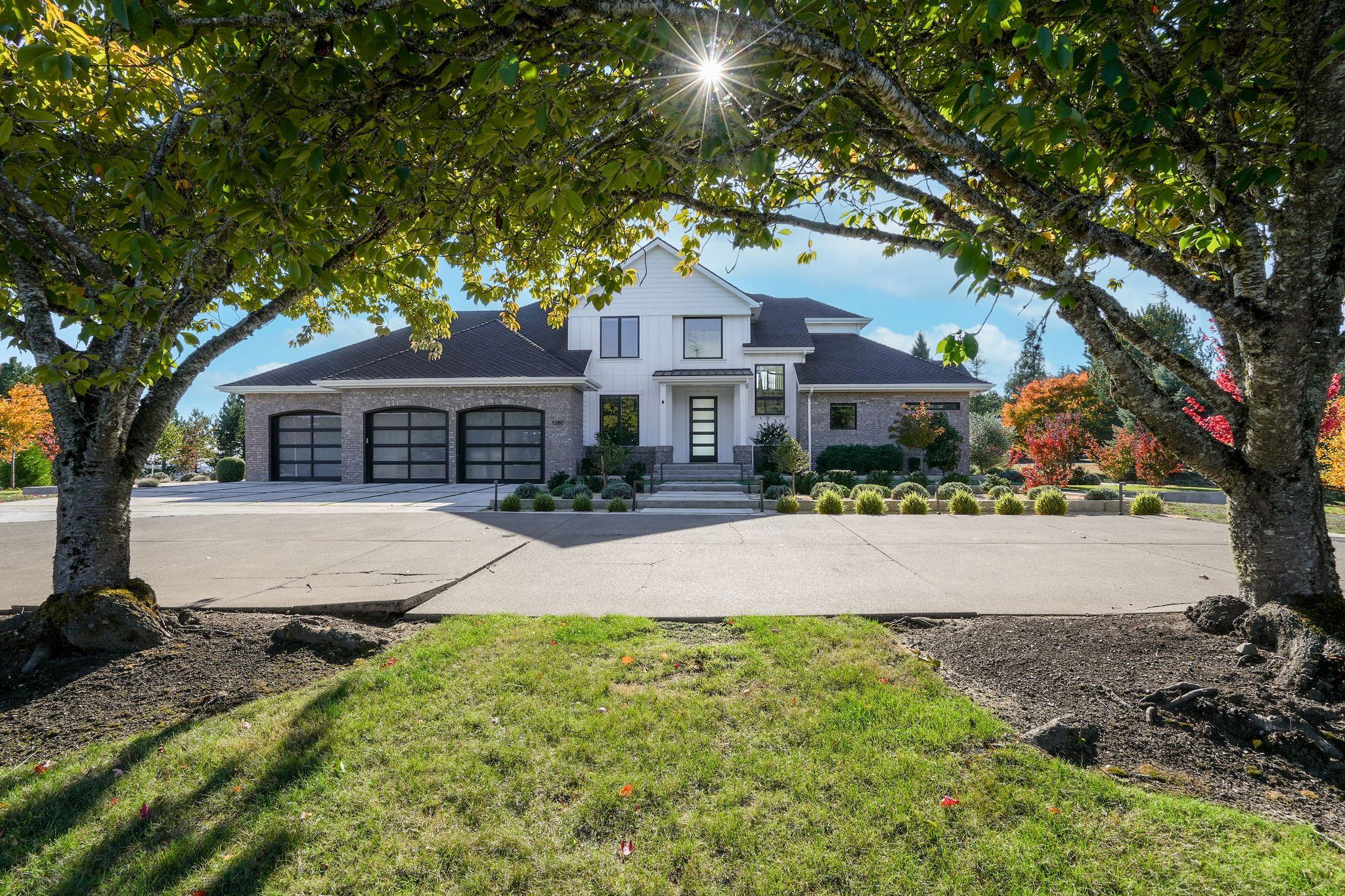 AVALON EXTERIOR02