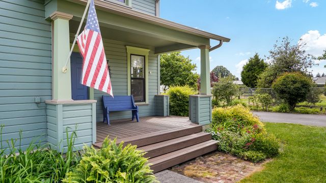 307 5th St Amity-3