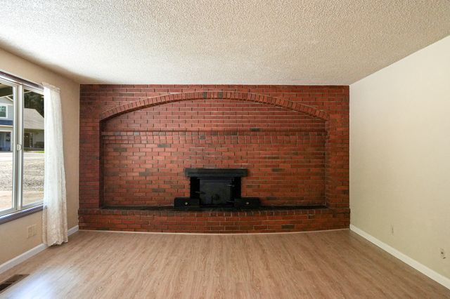 6875 Sunset Way-7