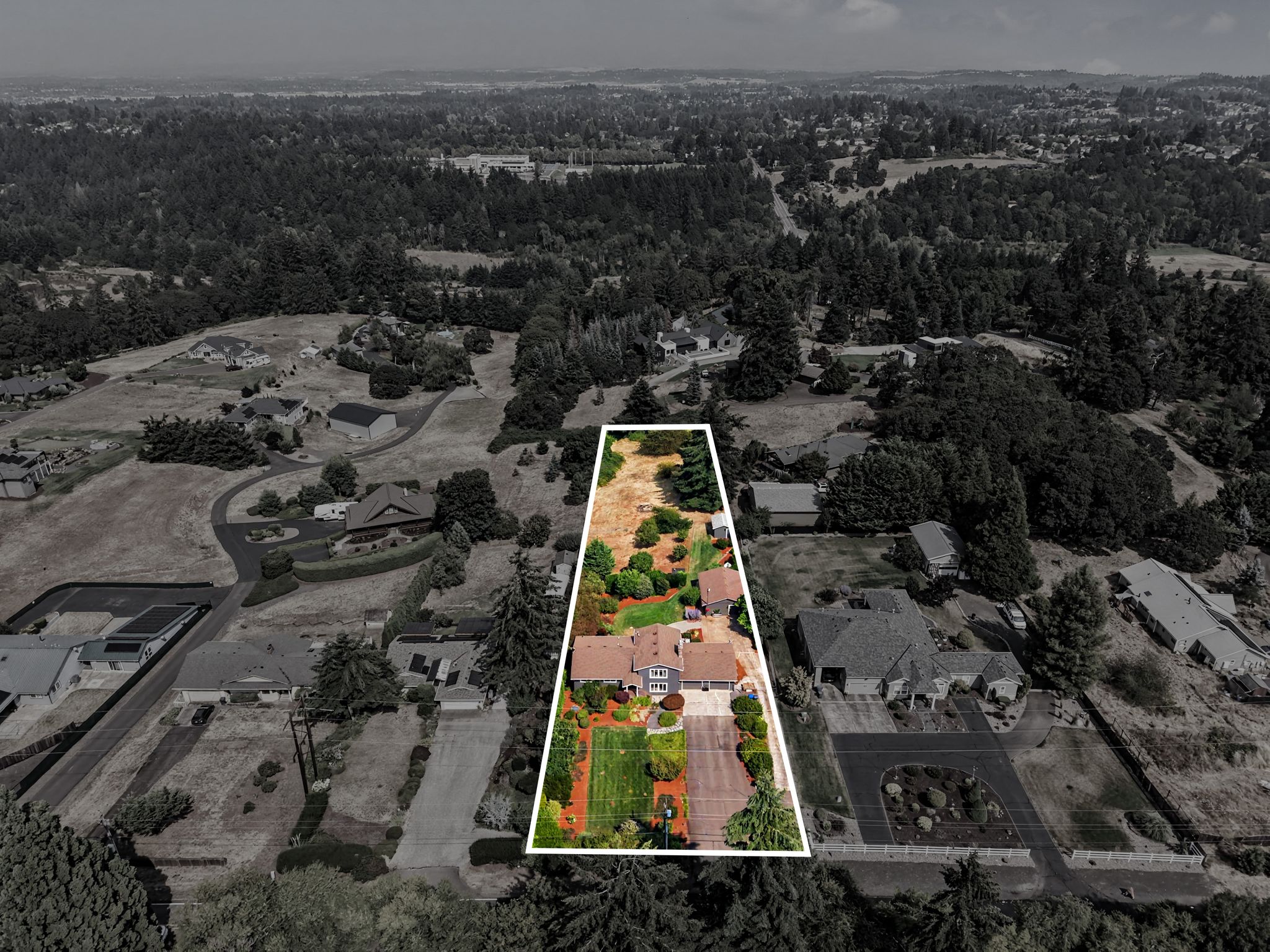 VIEWCREST EXTERIOR 02