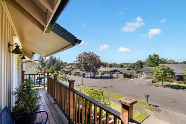 878 E Kathy st Stayton-8