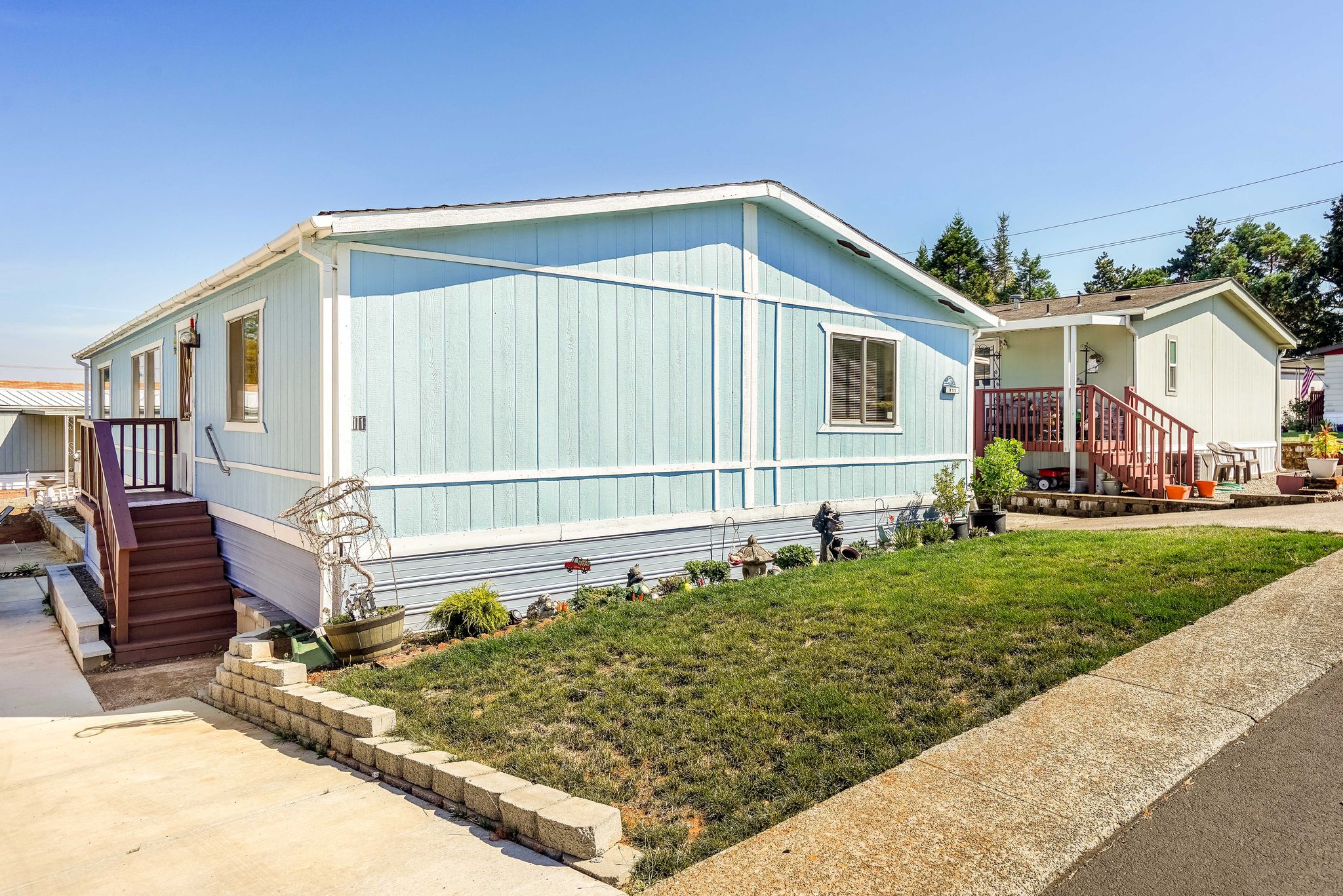 SUNNYSIDE03