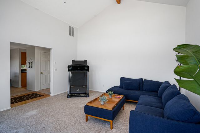 1316 Pressler Ct-10