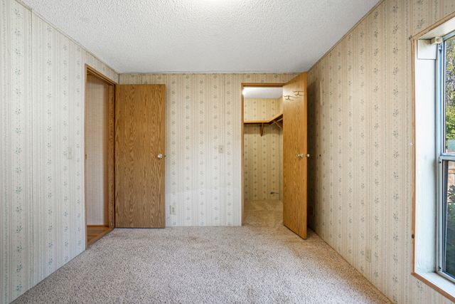 413 SW Butterfield-6