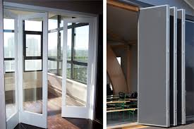 FOLDING DOOR WITH SINGLE SIDE CLADDING SHEET