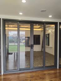 SLIDING DOOR