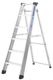 STEPS LADDER