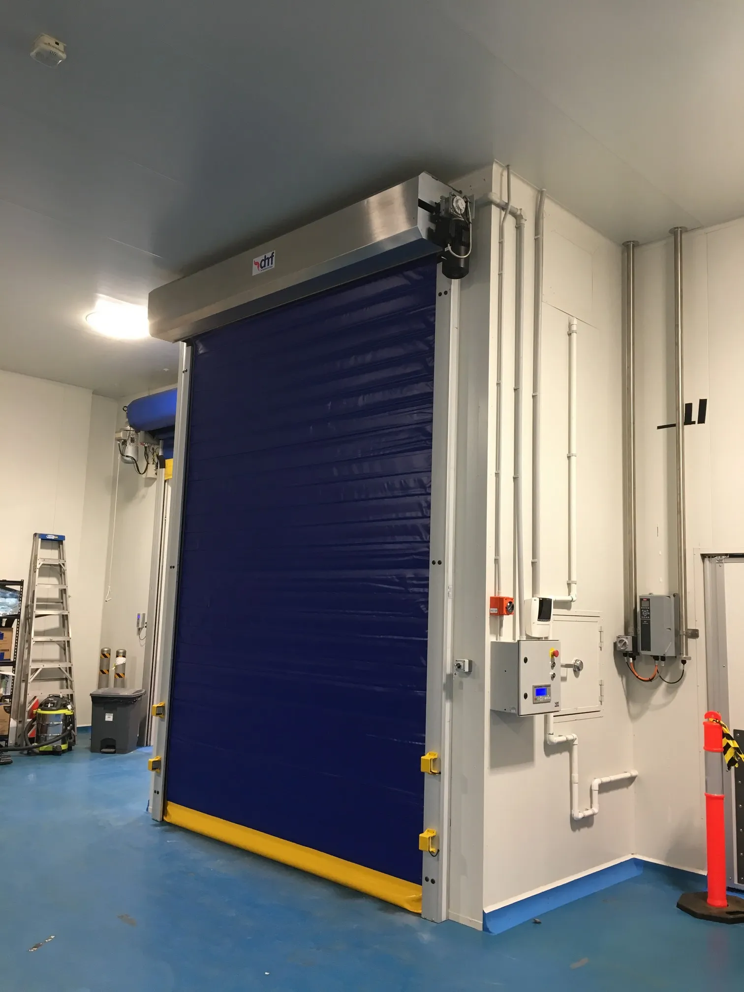 HIGH SPEED DOOR - COLD STORAGE APPLICATION