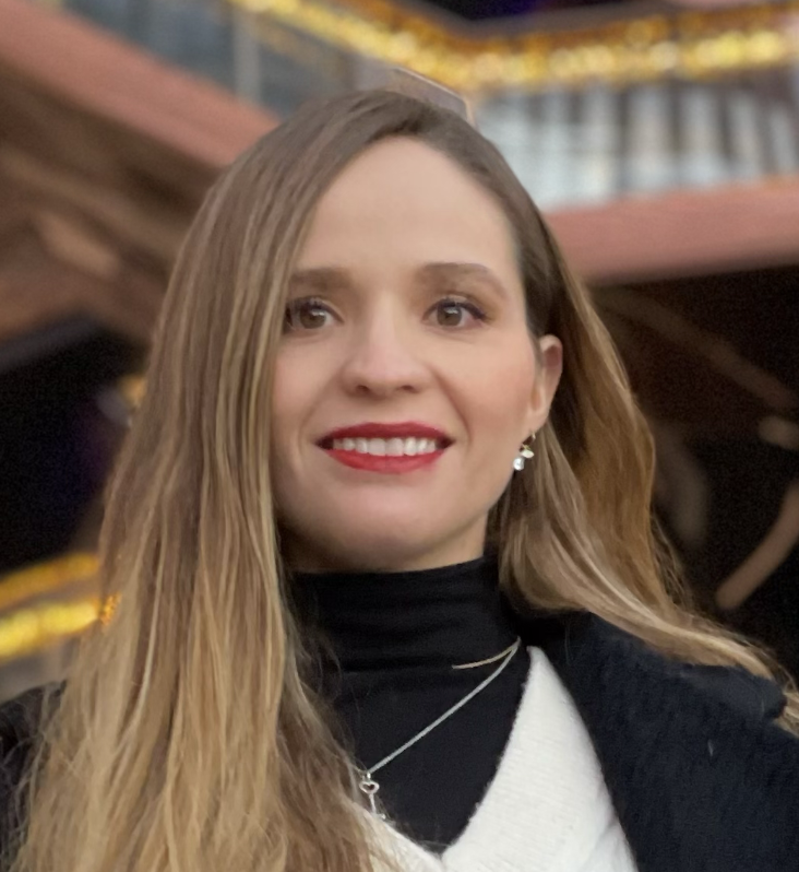 The author Andrea Robles