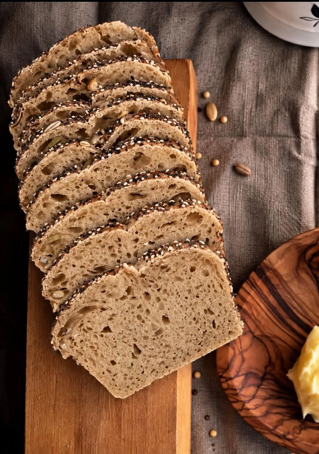 Pan de Masa Madre con Semillas
