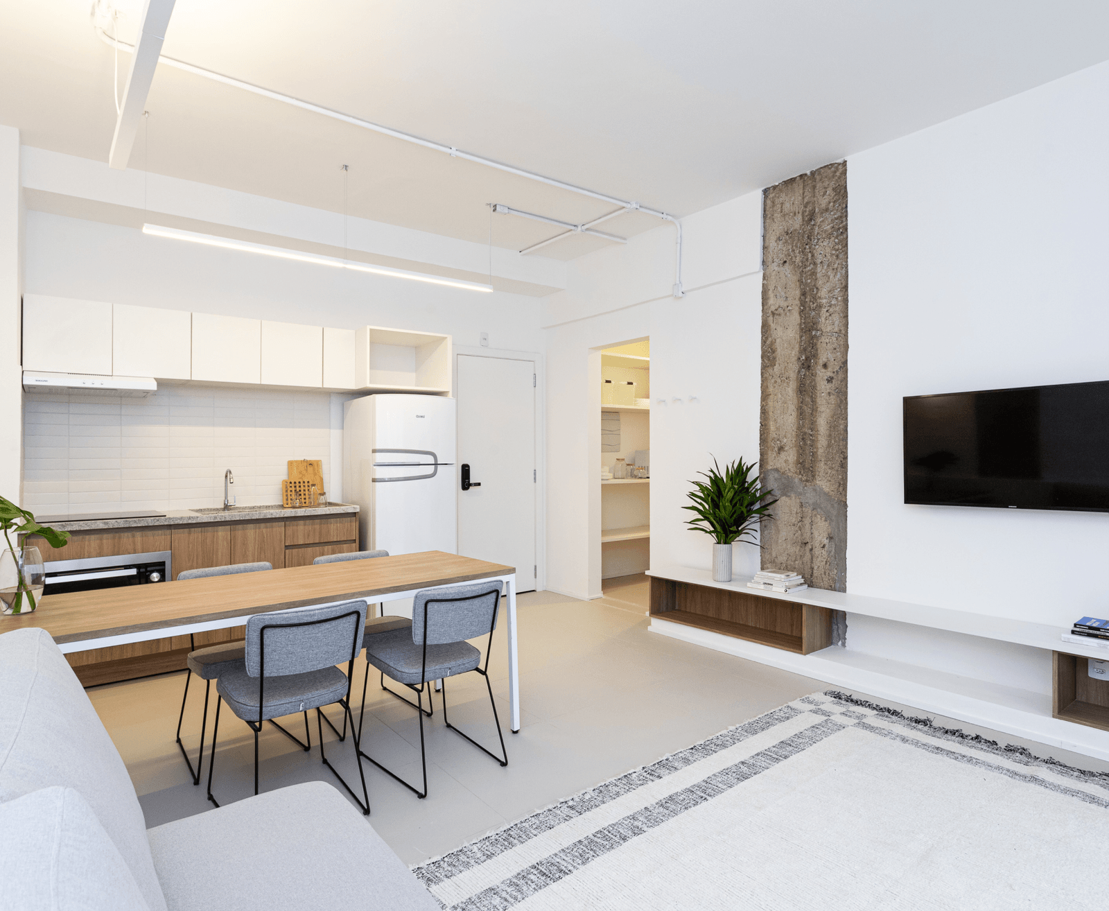 All-Inclusive Packages: Rent, HOA, Taxes & Services