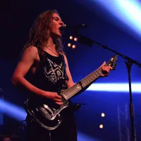 PC Bro - Alien Weaponry