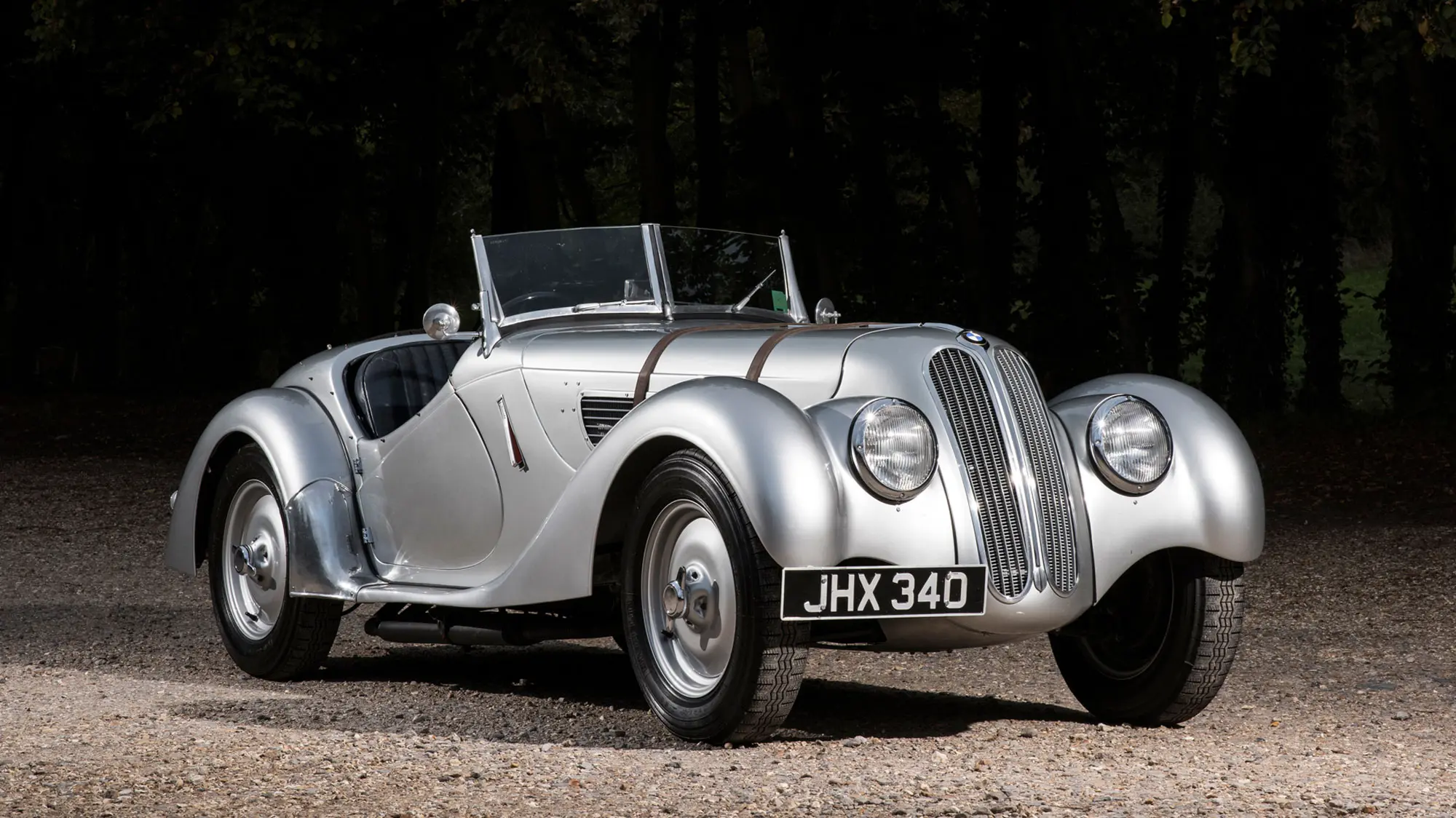 Jaguar SS100 vs BMW 328: Pre-war icons go head-to-head in a modern “shootout” of driving dynamics