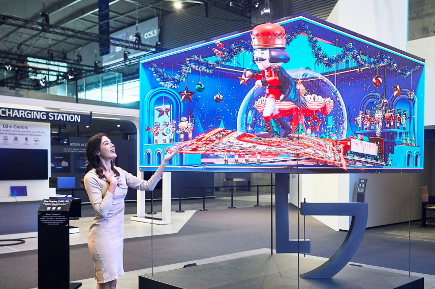 LG’s Transparent Display: ISE 2026 Debut Signals New Era for Building-Scale Digital Screens