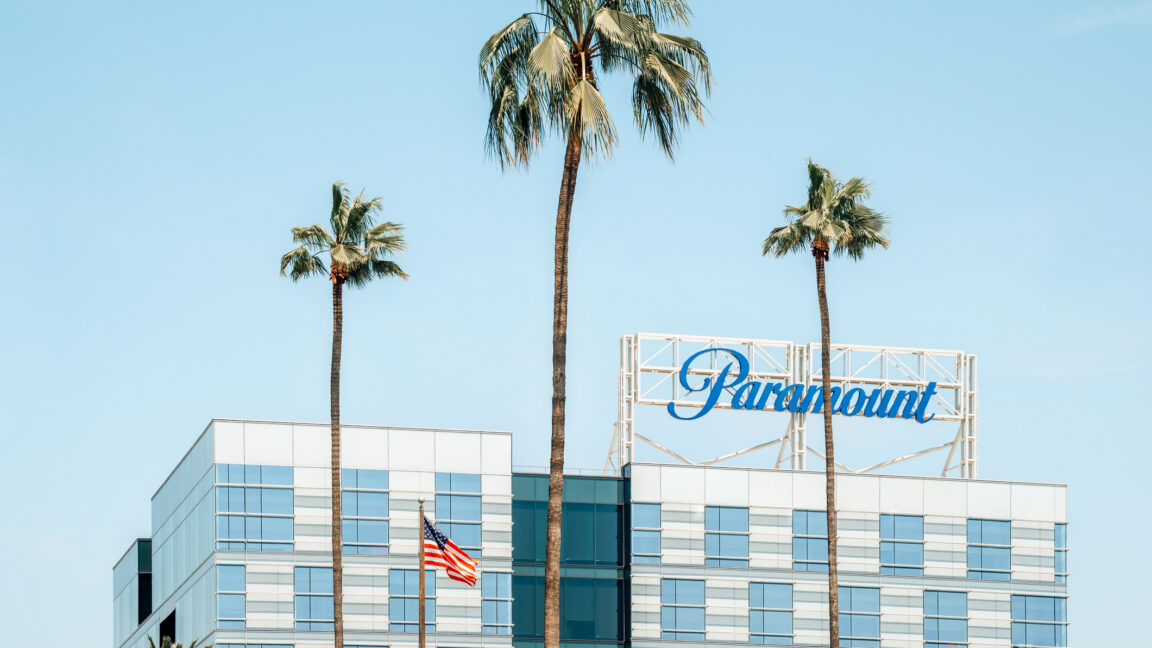 Paramount Skydance Raises Warner Bros. Discovery Bid to $31 Per Share as Netflix Circles Studios