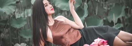 Hẹn hò online - Hình cover của Nga Lê