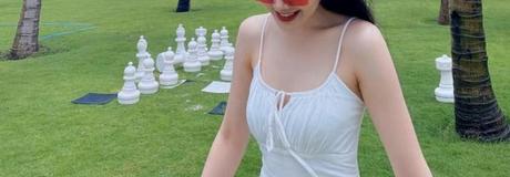 Hẹn hò online - Hình cover của Thế Vy