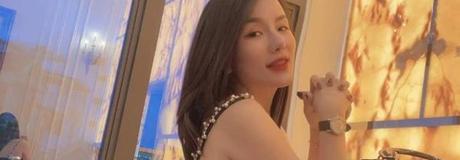 Hẹn hò online - Hình cover của Lê Thị Hồng Đào