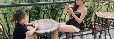 Hẹn hò online - Hình cover của Nguyễn Thùy Linh