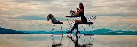 Hẹn hò online - Hình cover của Quỳnh Anh