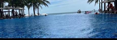 Hẹn hò online - Hình cover của Nguyễn Thị Tố Loan