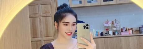 Hẹn hò online - Hình cover của Thùy Dung Nguyễn Thị